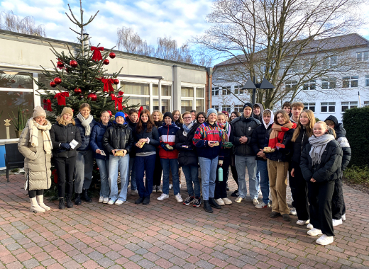 Zehntklässler erfüllen Weihnachtswünsche